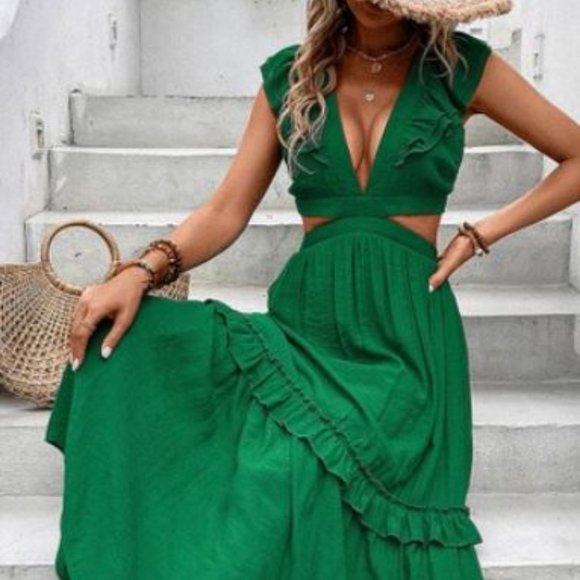 Green V-Neck Flutter-Sleeve Maxi Dress - Picture 3 of 4